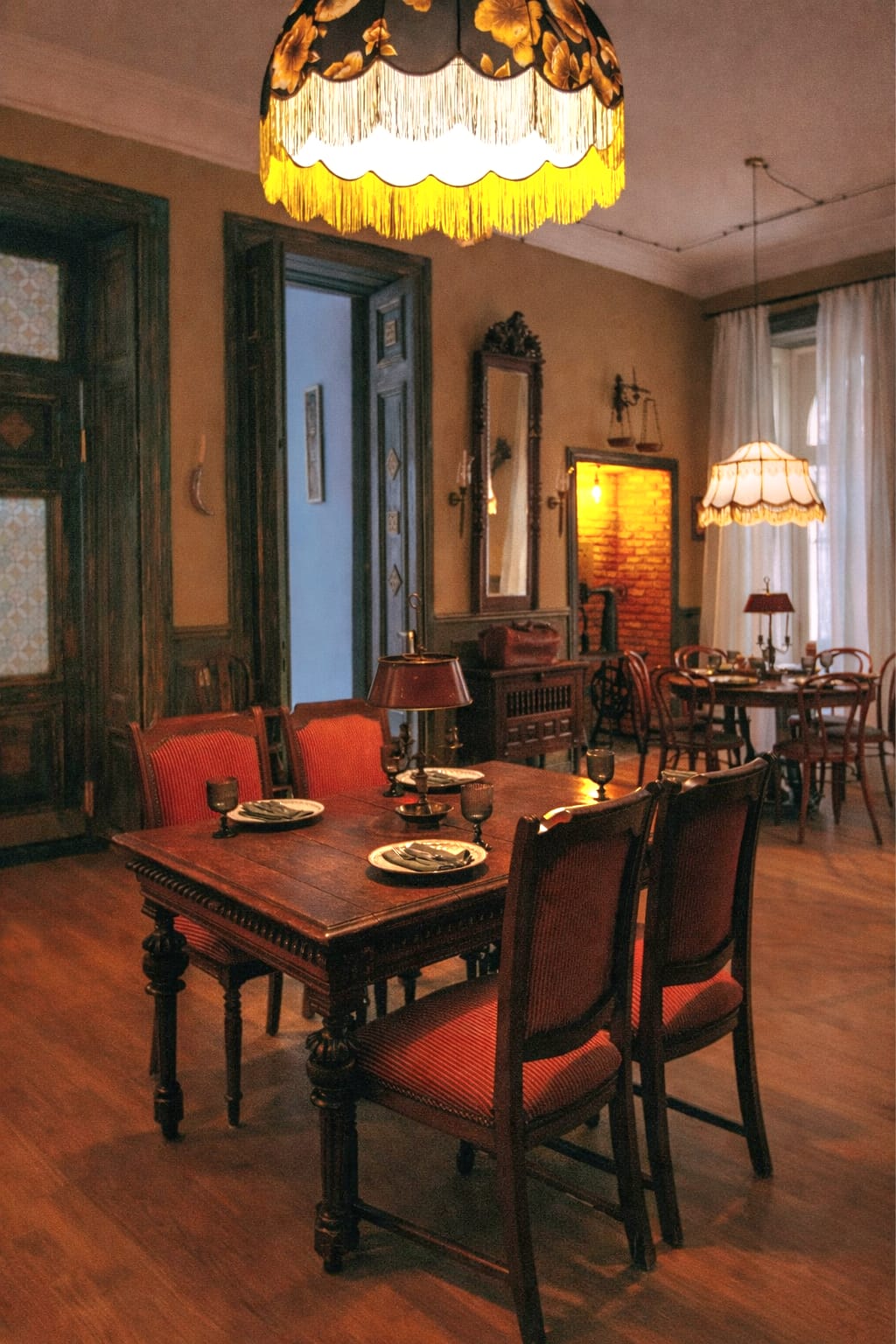 Warm lamps and set tables